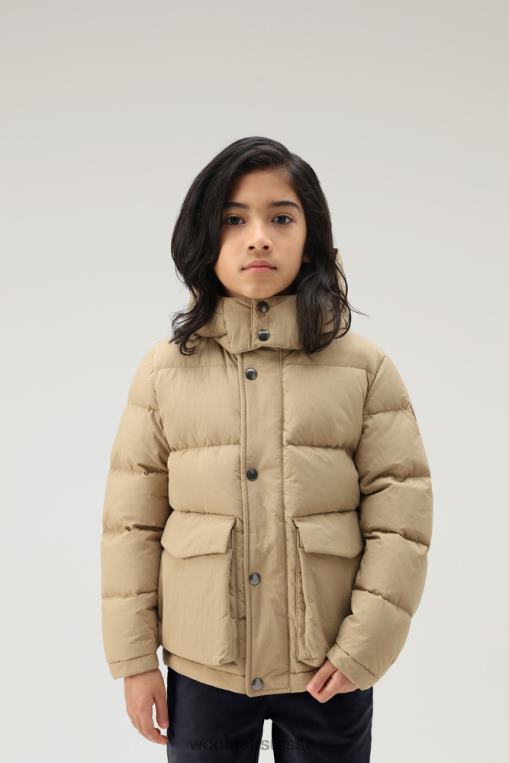 b doudoune matelassée en nylon taslan avec capuche amovible kaki doré vêtements garçons Woolrich 2FX2J928