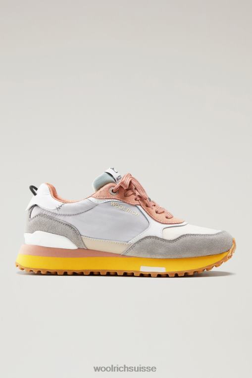 baskets rétro en cuir avec détails en nylon gris beige chaussure femmes Woolrich 2FX2J185
