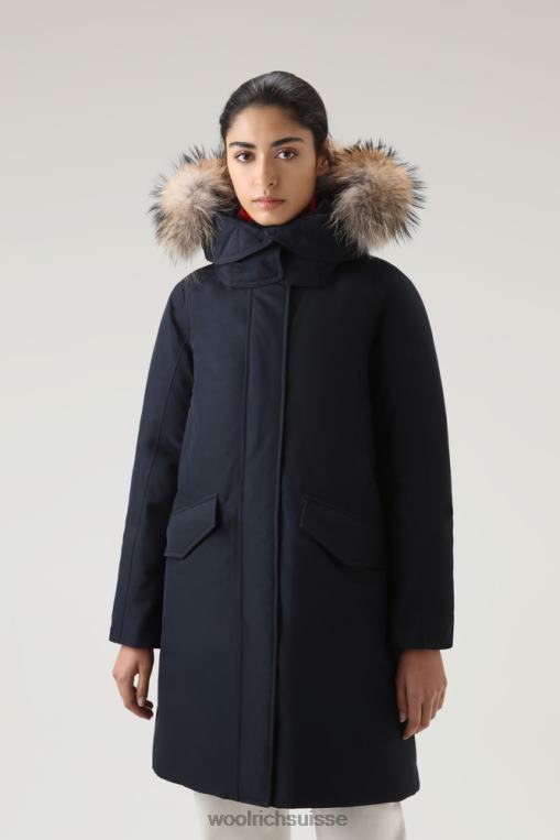 parka imperméable Adirondack en gore-tex avec capuche amovible et bordure en fourrure bleu melton vêtements femmes Woolrich 2FX2J323