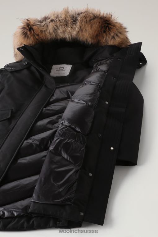 parka imperméable Adirondack en gore-tex avec capuche amovible et bordure en fourrure hors noir vêtements femmes Woolrich 2FX2J302