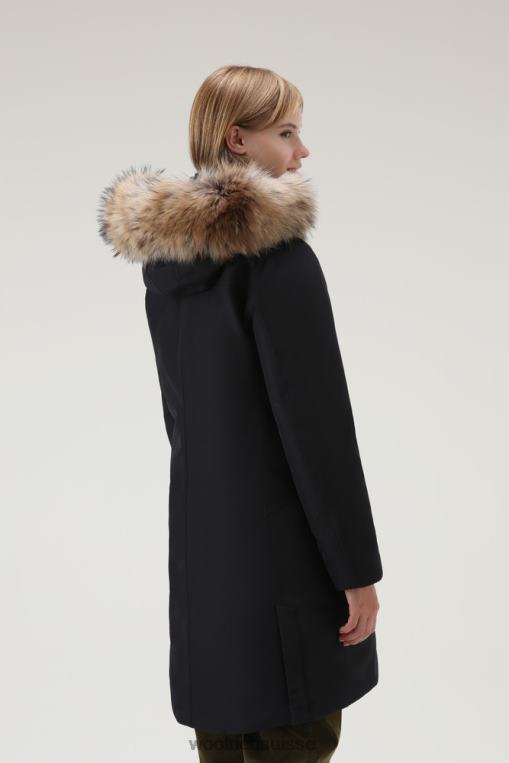 parka imperméable Adirondack en gore-tex avec capuche amovible et bordure en fourrure hors noir vêtements femmes Woolrich 2FX2J302