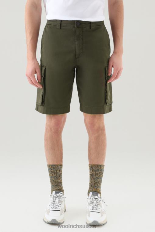 short cargo teint en pièce 2 vert foncé vêtements Hommes Woolrich 2FX2J603